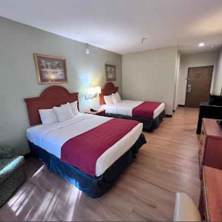 Americas Best Value Inn 위긴스 외부 사진