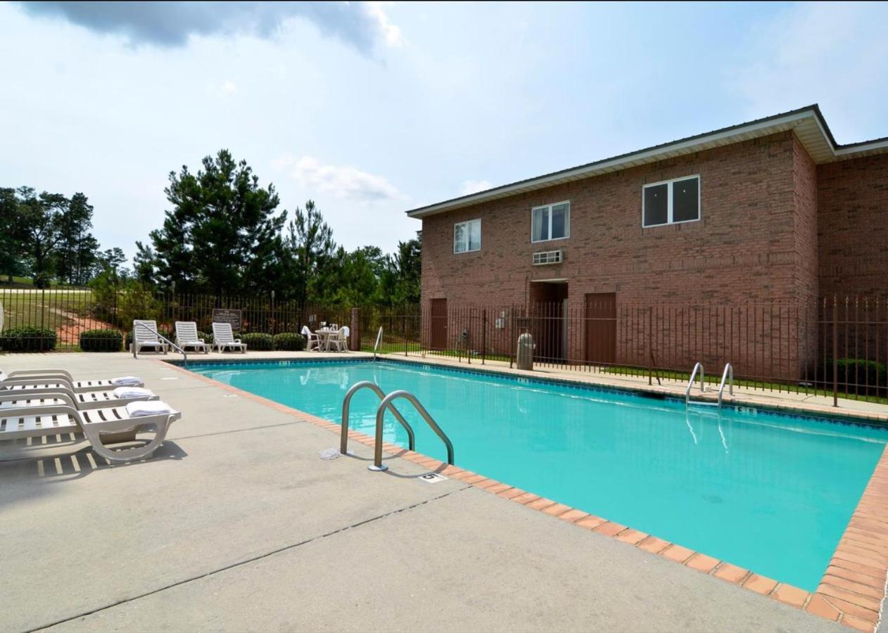 Americas Best Value Inn 위긴스 외부 사진