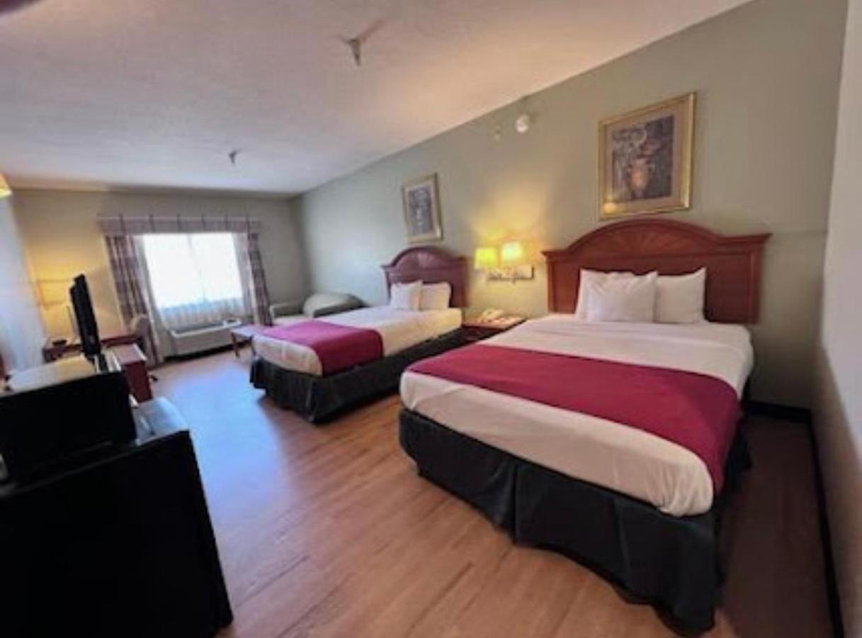 Americas Best Value Inn 위긴스 외부 사진