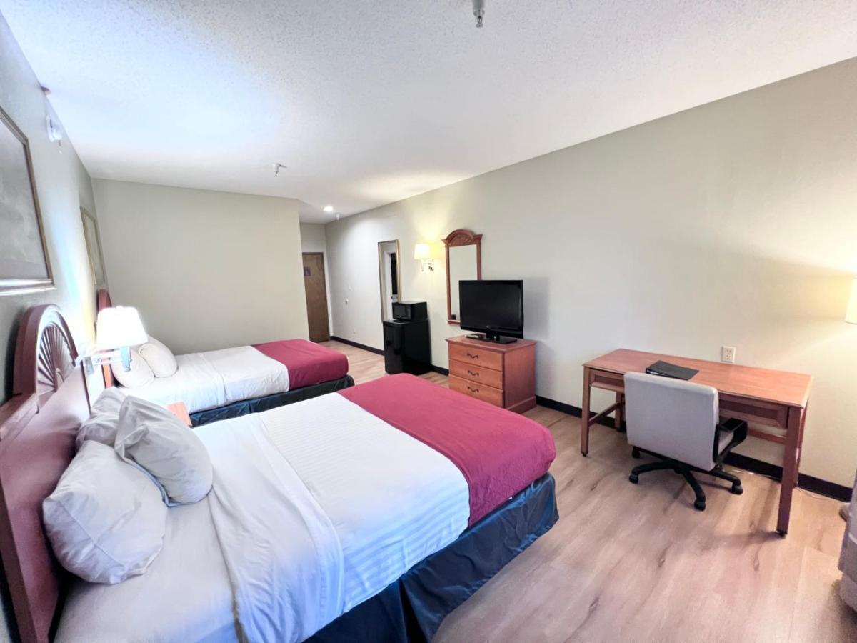 Americas Best Value Inn 위긴스 외부 사진
