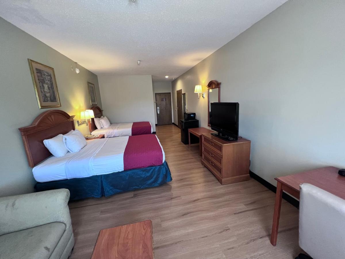 Americas Best Value Inn 위긴스 외부 사진